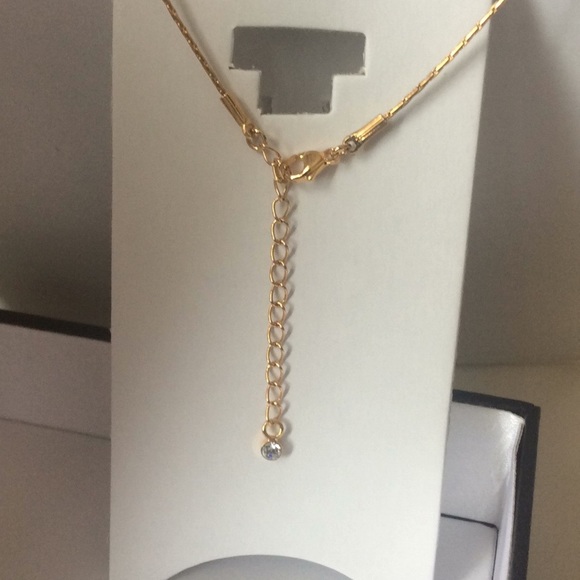 Fifth Avenue Collection earrings & necklace set - Picture 6 of 8